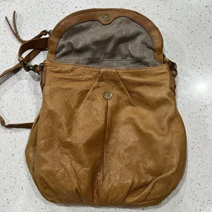Margot Adelle Versatile Hobo Purse Brandy Brown Leather Crossbody‎ Shoulder Bag thumbnail 9