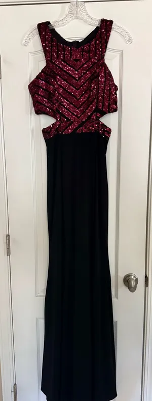 Prom dress thumbnail 1