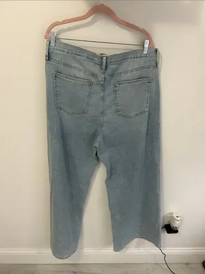 Gap High Rise Wide Leg Sweatpant Jeans thumbnail 4
