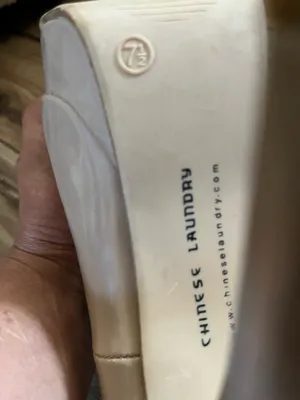 Chinese Laundry WOW Cream rounded toe Platform Pumps/Heels thumbnail 7