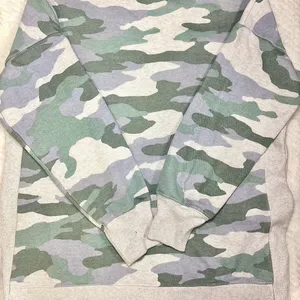Aerie Camouflage Crew Neck Sweater Green and Gray size M thumbnail 2