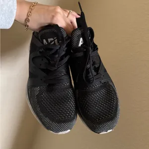 APL TechLoom Ascend Shoe Reflective Sneaker Sz 8‎ Womens Black thumbnail 3