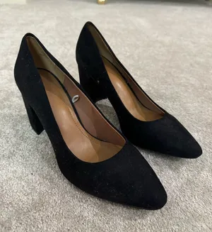 H&M Black Suede Block Heel Pumps thumbnail 1
