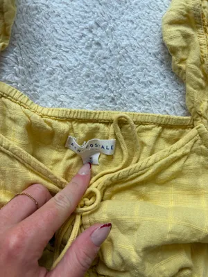 Yellow Aeropostale Tank thumbnail 2