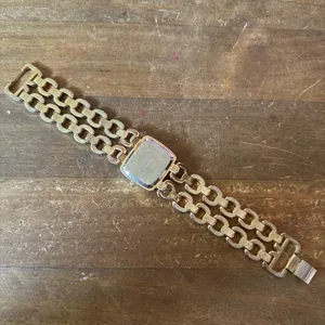 Figaro Couture double chain link quartz watch Gold thumbnail 5