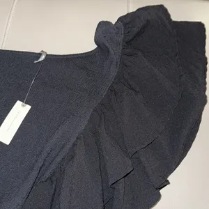 Anthropologie One-Shoulder Ruffle Top Black‎ Textured XXS NWT thumbnail 4