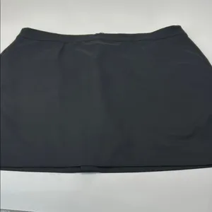 Classic Black Women's Skirt Size L thumbnail 4