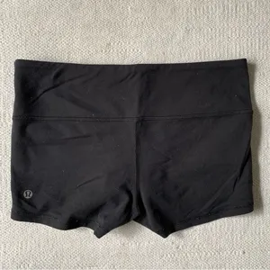 Lululemon Short thumbnail 1