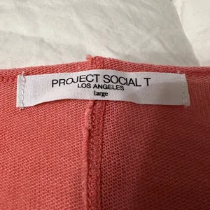 Project Social T Women's V-Neck Wearever Coral Tee - NWOT - Size L thumbnail 6