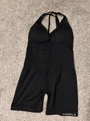 YoungLA Women’s Black Bodysuit Shorts Scrunch Size Medium EUC seamless core thumbnail 1