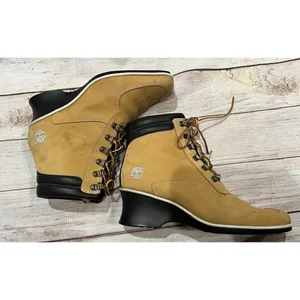 Timberland Women’s Ankle Wedge Premium Wheat Leather Boots Size 7 thumbnail 2