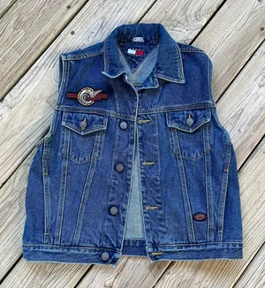 Tommy Hilfiger Women's Vintage Motorcycle Denim Vest Size M thumbnail 1