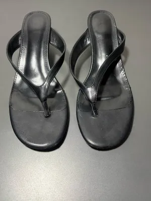 Black Kitten-Heel Thong Sandals thumbnail 2
