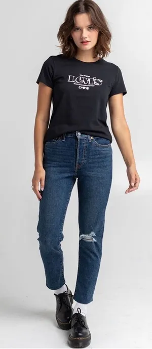 Levi’s • Wedgie Straight jeans distressed medium wash frayed hem ripped knee thumbnail 1