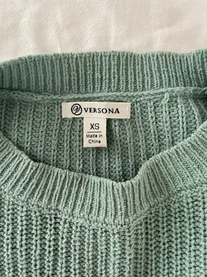 Sweater thumbnail 2