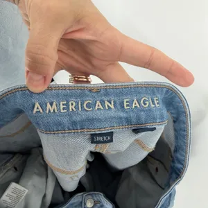 American Eagle Super High Rise Baggy Wide Leg Jeans Women's 18 Short Light Wash thumbnail 5