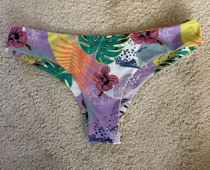 Kulani Kinis Bottoms thumbnail 1