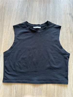 Black Zara sleeveless crop top thumbnail 4