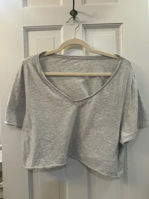 american eagle grey shirt  thumbnail 1