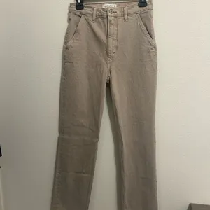 Abercrombie & Fitch Ultra High Rise 90s Straight Jeans – Oat – Size 27 thumbnail 4