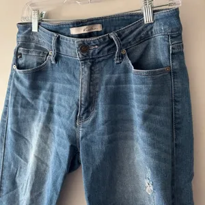 KanCan Skinny Dark Wash Distressed Raw‎ Hem Jeans thumbnail 2