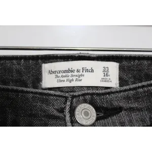 Abercrombie & Fitch The Ankle Straight Ultra High Rise Black Jeans Size 33 16 R thumbnail 3