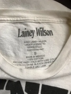 Boutique Lainey Wilson Graphic Tee sz S thumbnail 3
