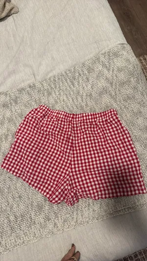 Red checkered shorts thumbnail 3