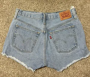 Levi’s 501 High-Rise Denim Shorts thumbnail 2