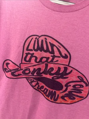 Alan Jackson Gildan Livin' That Honky Tonk Dream Pink Country Graphic Tee Size M thumbnail 3