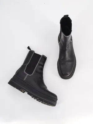 Marc Fisher LTD Patrick Chelsea Lug Sole Boots Black Leather 8.5 thumbnail 2