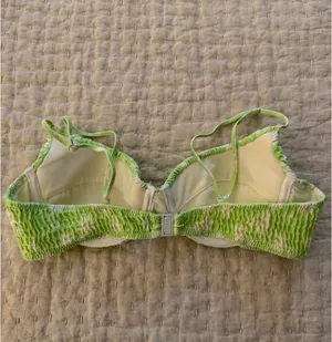 Triangl Green and white textured bikini top thumbnail 5