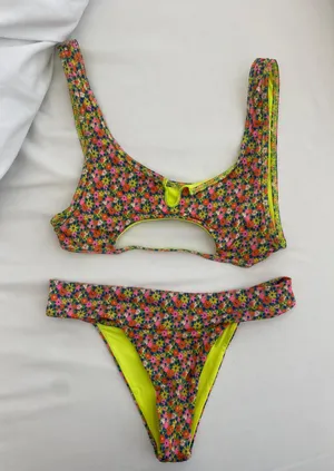 Frankie's Bikinis Bikini thumbnail 1