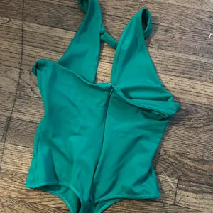 NBD emerald green wrap neck bodysuit thumbnail 3