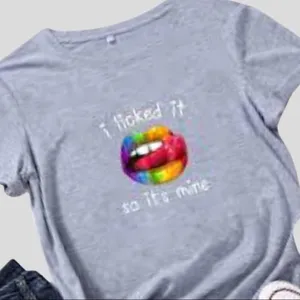 Nwot! Super fun gray T-shirt with fun sayings thumbnail 3
