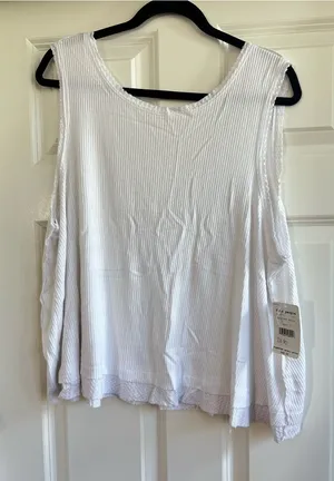 Free People White Ribbed Cold-Shoulder Women’s Top thumbnail 1
