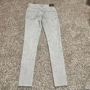 Express Mid Rise Skinny Jeans‎ Gray Wash Denim Womens Size 00R thumbnail 8