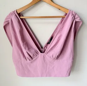 SHEIN Lilac Pink Deep V Cropped Top Sleeveless Zip Back thumbnail 1