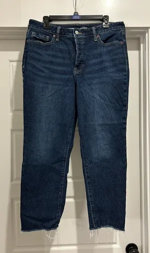 Old Navy Women’s High Rise OG Straight Jeans Dark Wash Button Fly Size 14 thumbnail 1