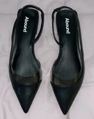 Abound Black Flat thumbnail 1