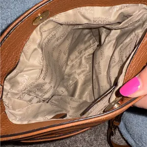 Michael Kors Crossbody Purse thumbnail 5