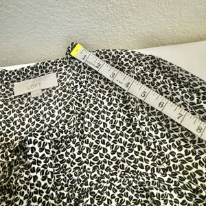 Loft Womens Blouse Sz Small Button Tied Front Pleated Boho Neutral Bohemian thumbnail 10