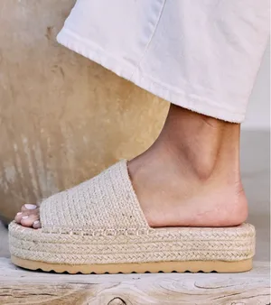Coconuts by Matisse Del Mar Platform Slide Sandals Natural Raffia Size 9M thumbnail 1