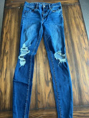 American Eagle Outfitters thumbnail 2