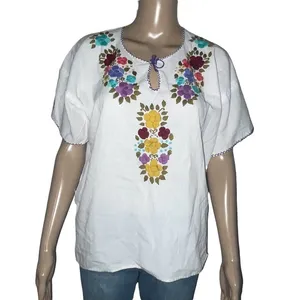 Floral embroidered keyhole top Size L thumbnail 1