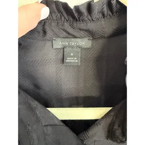 Ann Taylor black long-sleeve shadow plaid blouse size medium thumbnail 2