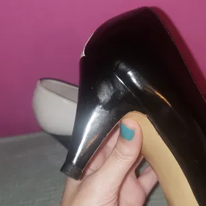 Vintage De Liso 2.5 inch Black and white Heels size 8 thumbnail 8