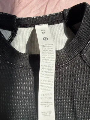 Lululemon Long Sleeve thumbnail 3