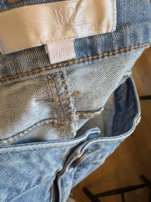 1822 Denim Women's Distressed Mid Rise Jean Shorts Size 14 thumbnail 5