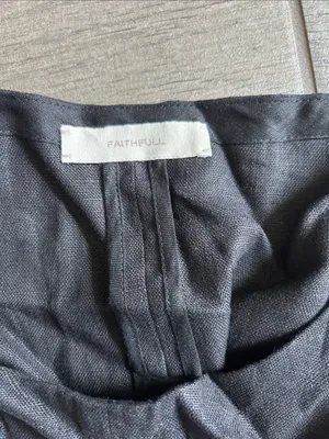 Faithfull the Brand Black Puff-Sleeve Cropped Top thumbnail 2